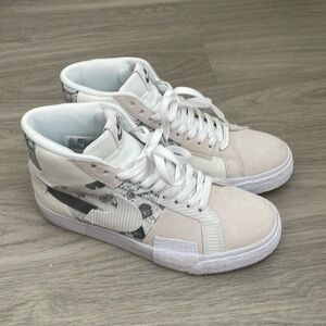 Nike SB Zoom Blazer Mid Premium White Smoke Grey Men’s Size 7.5